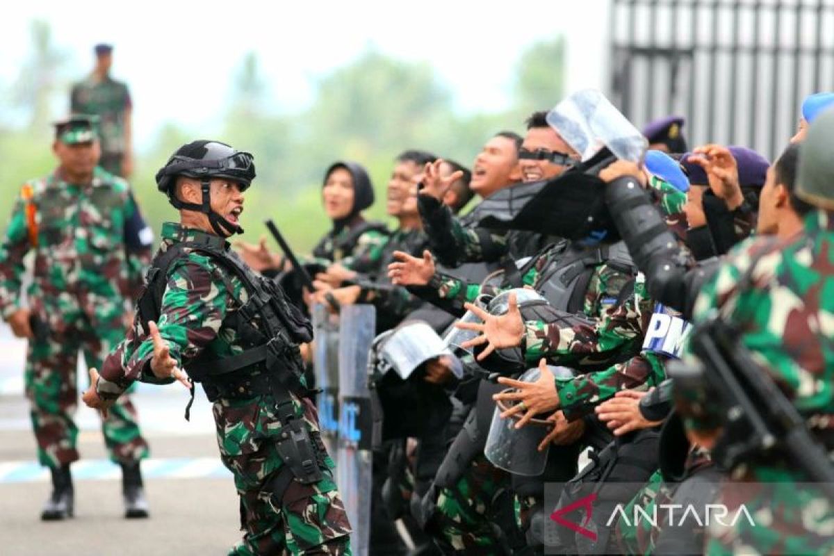 Prajurit TNI AL Lhokseumawe latihan gladi tugas tempur pangkalan