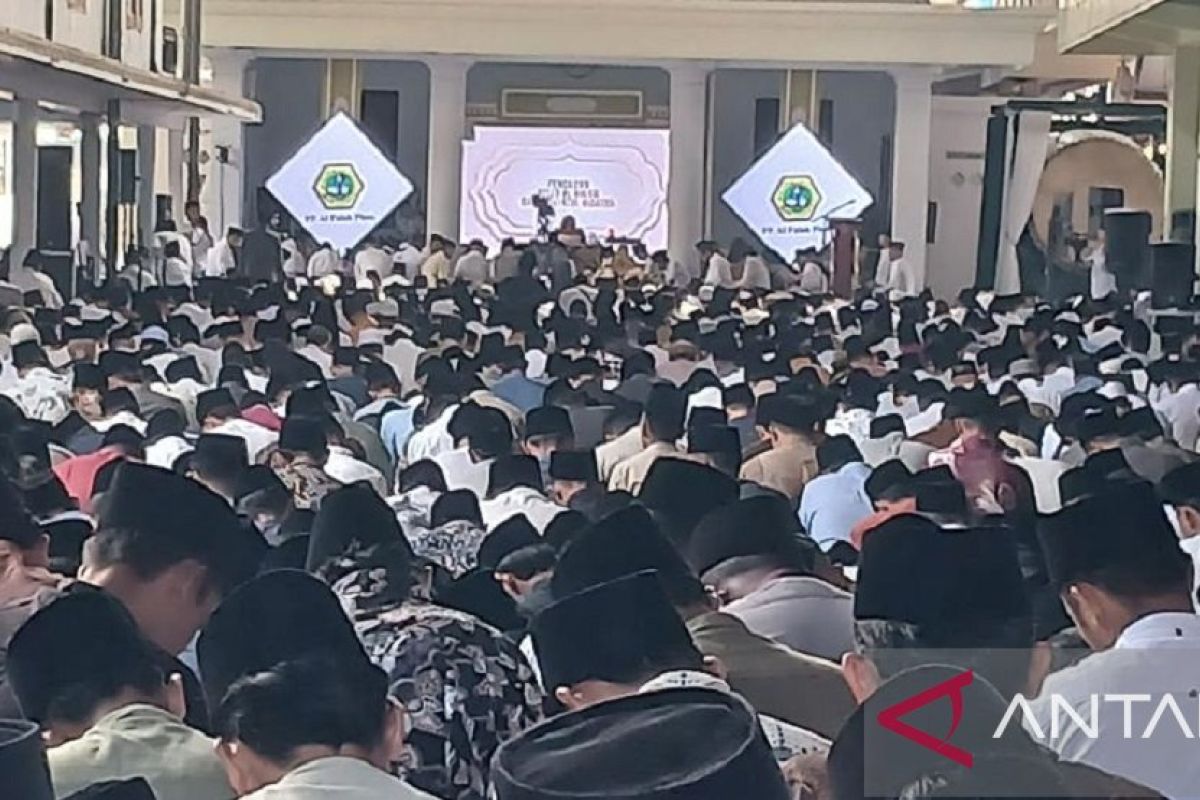 Ribuan santri dan alumni hadiri peringatan 100 tahun Ponpes Al Falah Kediri