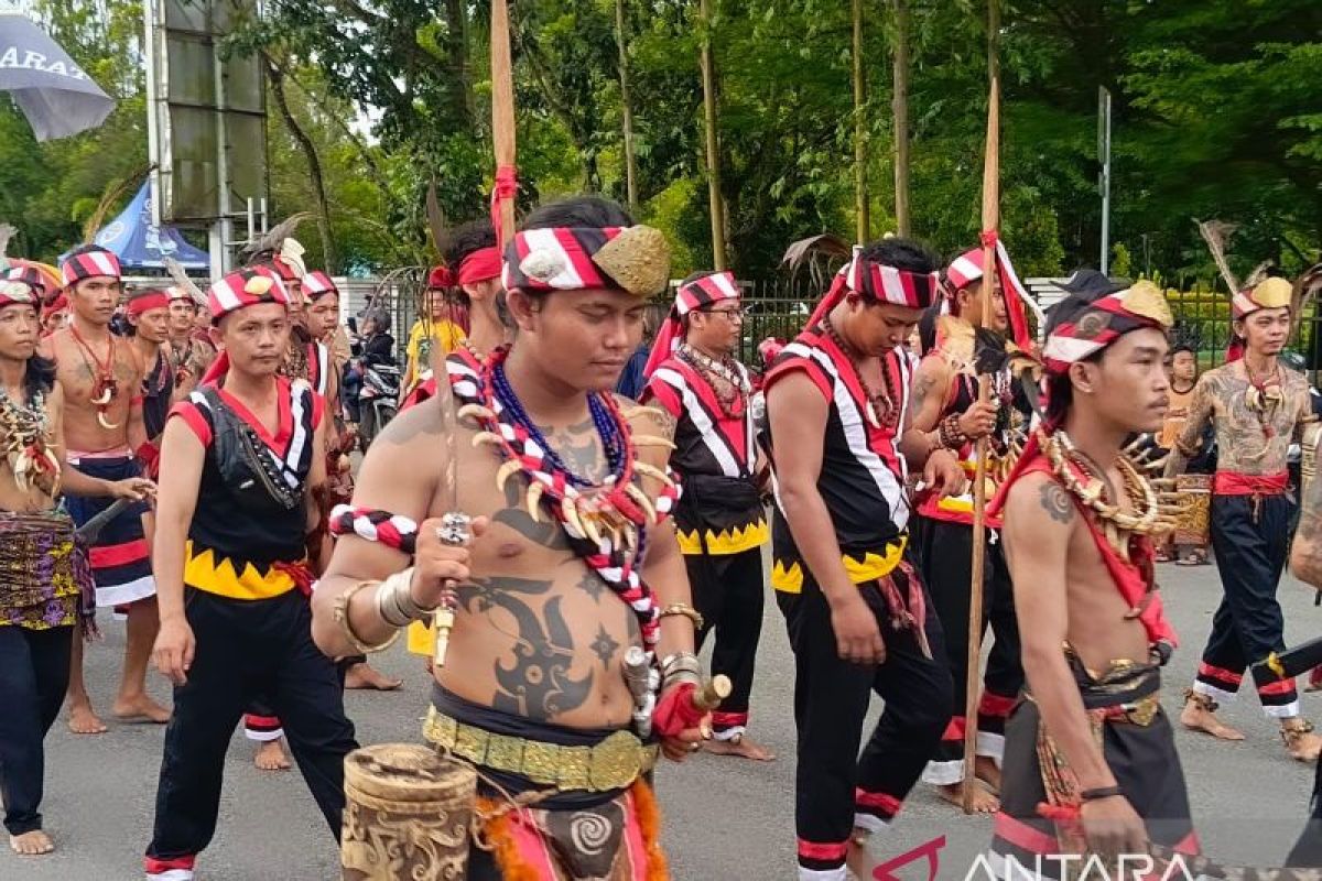 Karnaval Budaya meriahkan Pekan Gawai Dayak Kalbar Ke-38