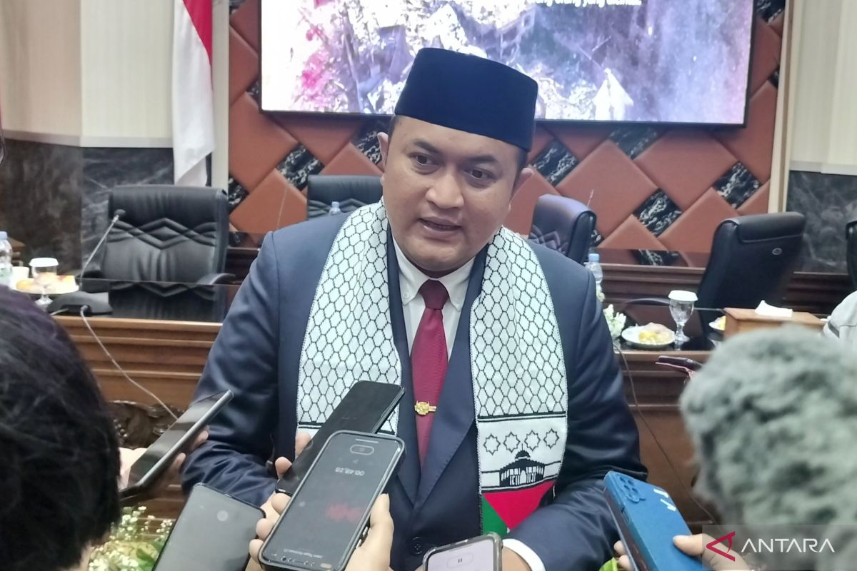 Ketua DPRD Bogor tekankan kepada pemda pentingnya uji berkala kelaikan bus