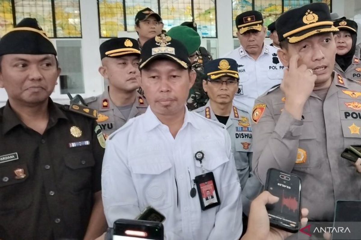 Pj Bupati Bogor terbitkan SK tim penertiban angkutan khusus tambang