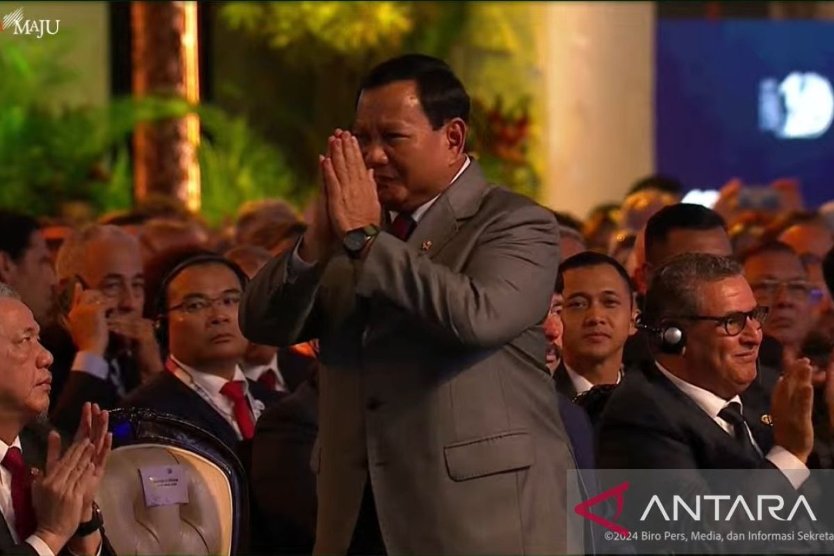 Jokowi perkenalkan Prabowo presiden RI terpilih di acara pembukaan World Water Forum