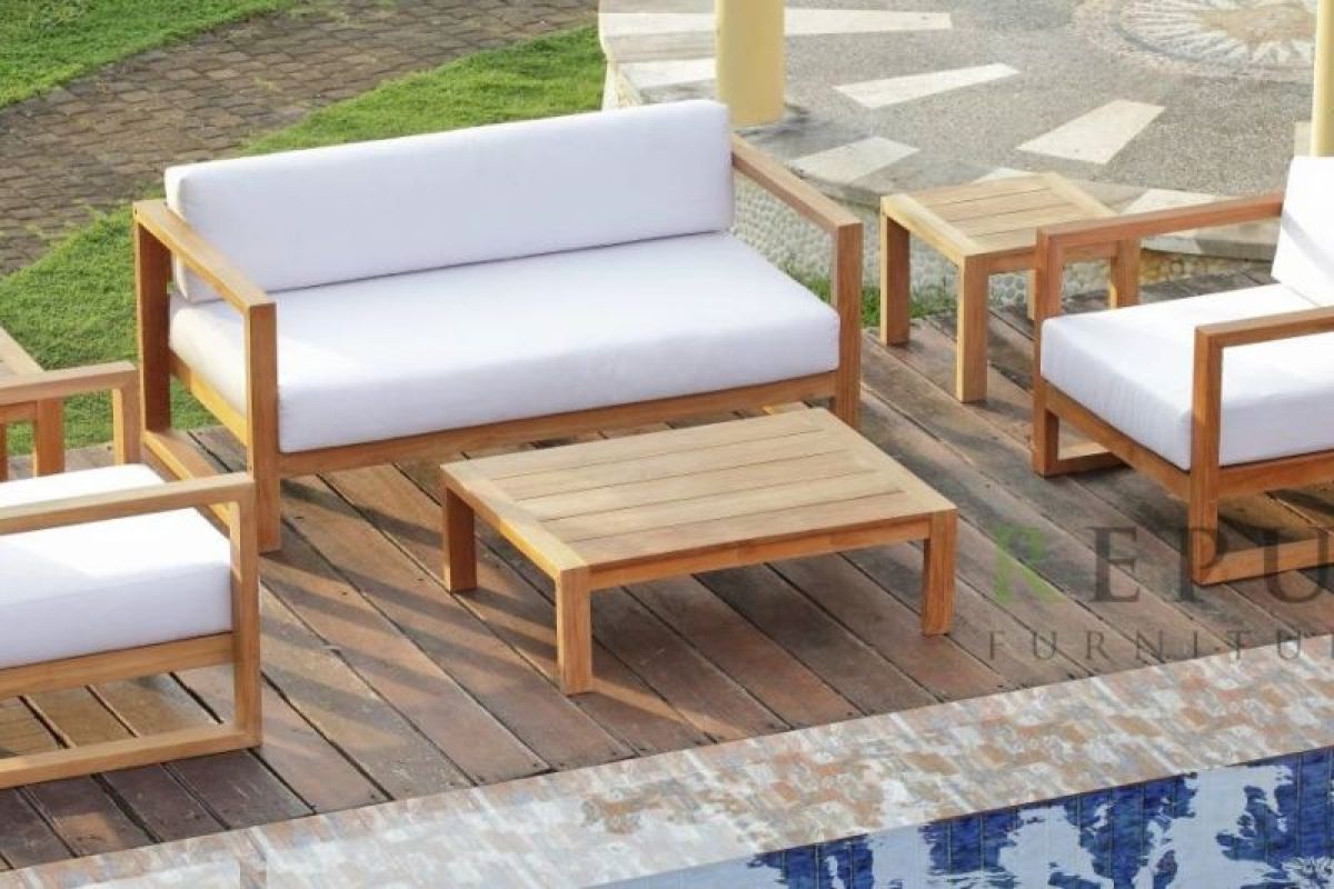 Mewah dan Tahan Lama: Teak Garden Furniture dari Jepara