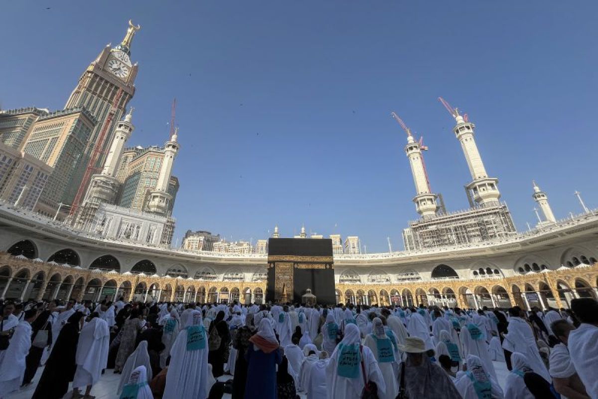 Calhaj gelombang II diimbau sudah kenakan baju ihram sejak dari embarkasi RI