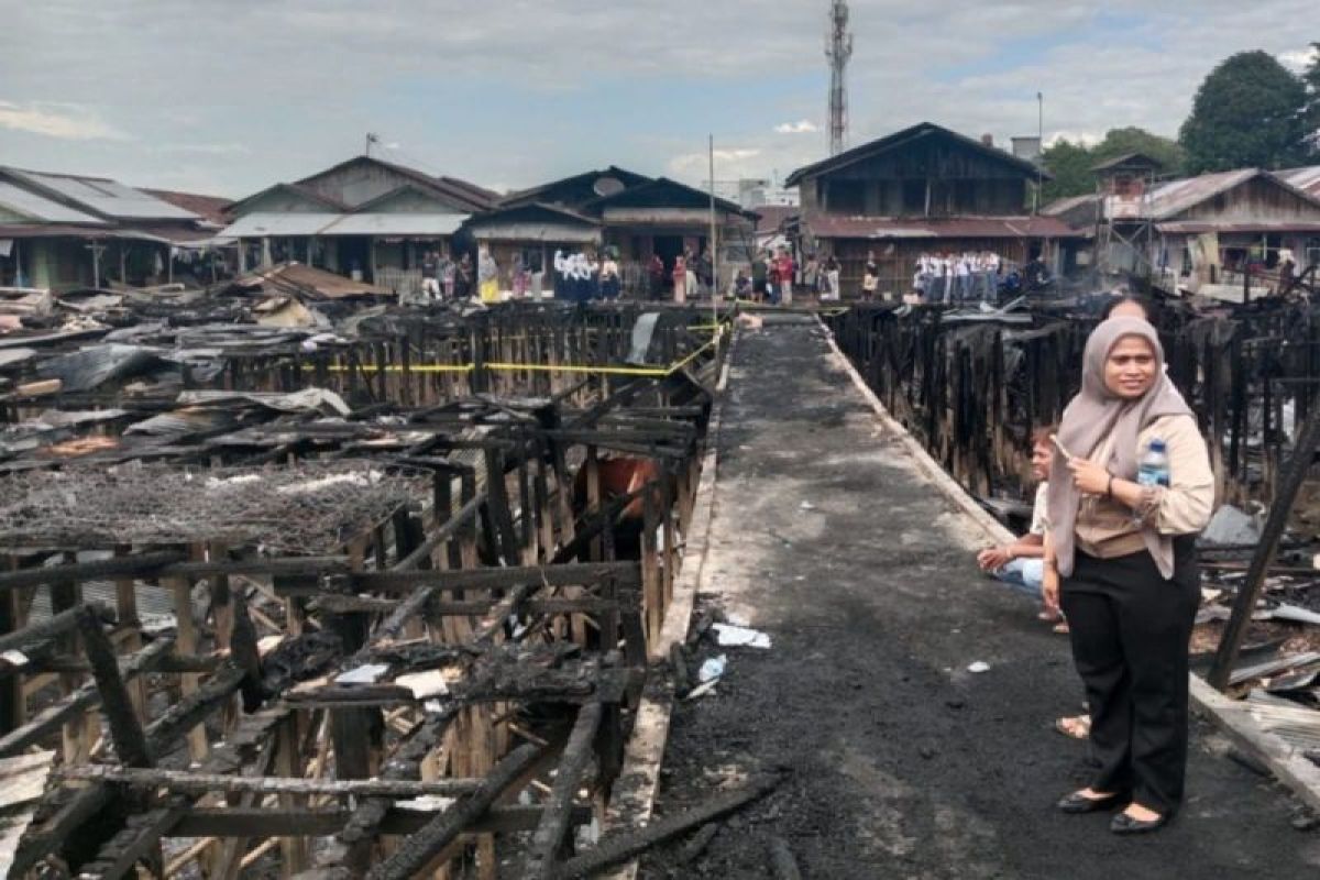 Polisi selidiki kebakaran pemukiman padat penduduk di Pahandut