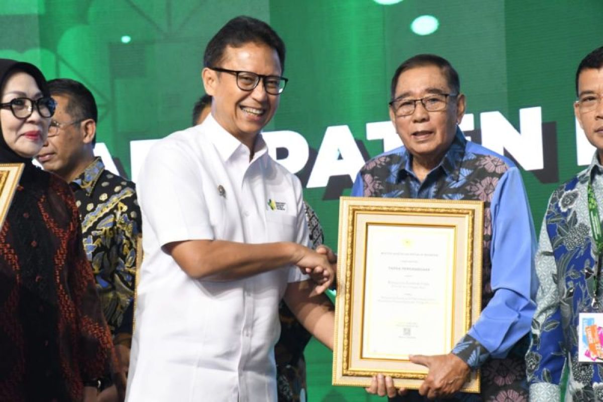 Alhamdulillah!! Lombok Utara raih penghargaan terbaik tenaga kesehatan