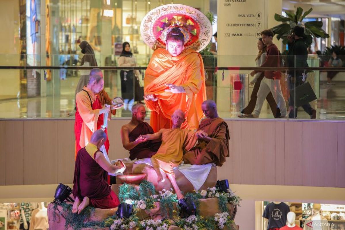 Diorama Rupang Budha Bergerak dari YBAI tercatat di MURI