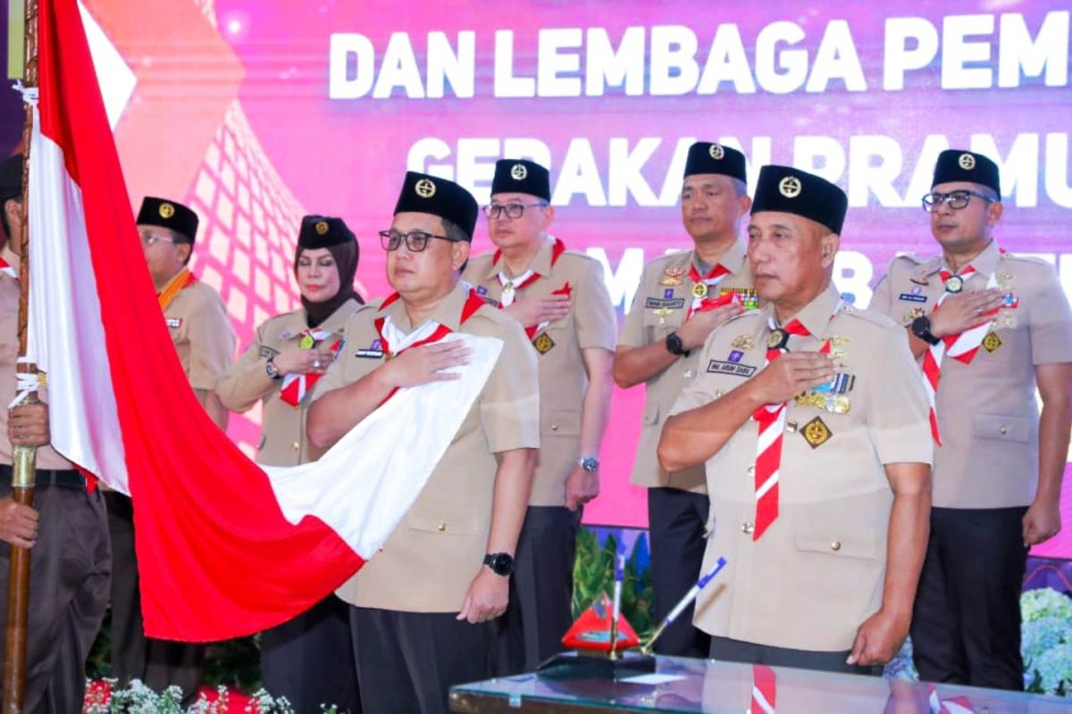 Kak Buwas kukuhkan Ketua Mabida dan Kwarda Pramuka Jatim