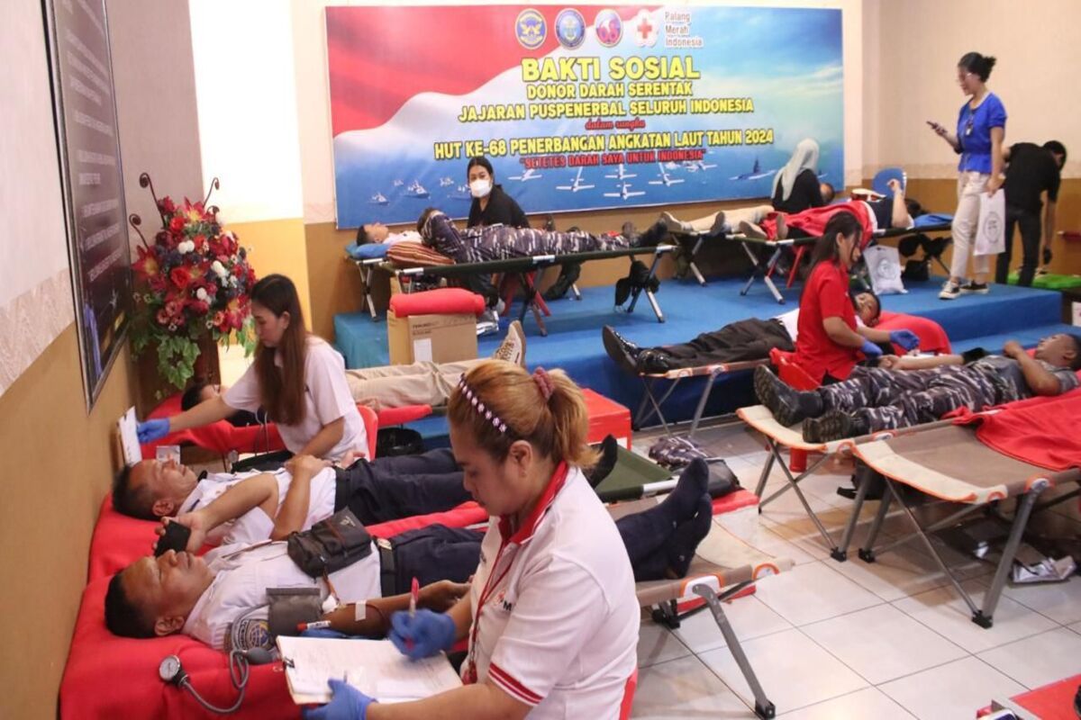 Lanudal Manado gelar donor darah sambut HUT Penerbangan Angkatan Laut