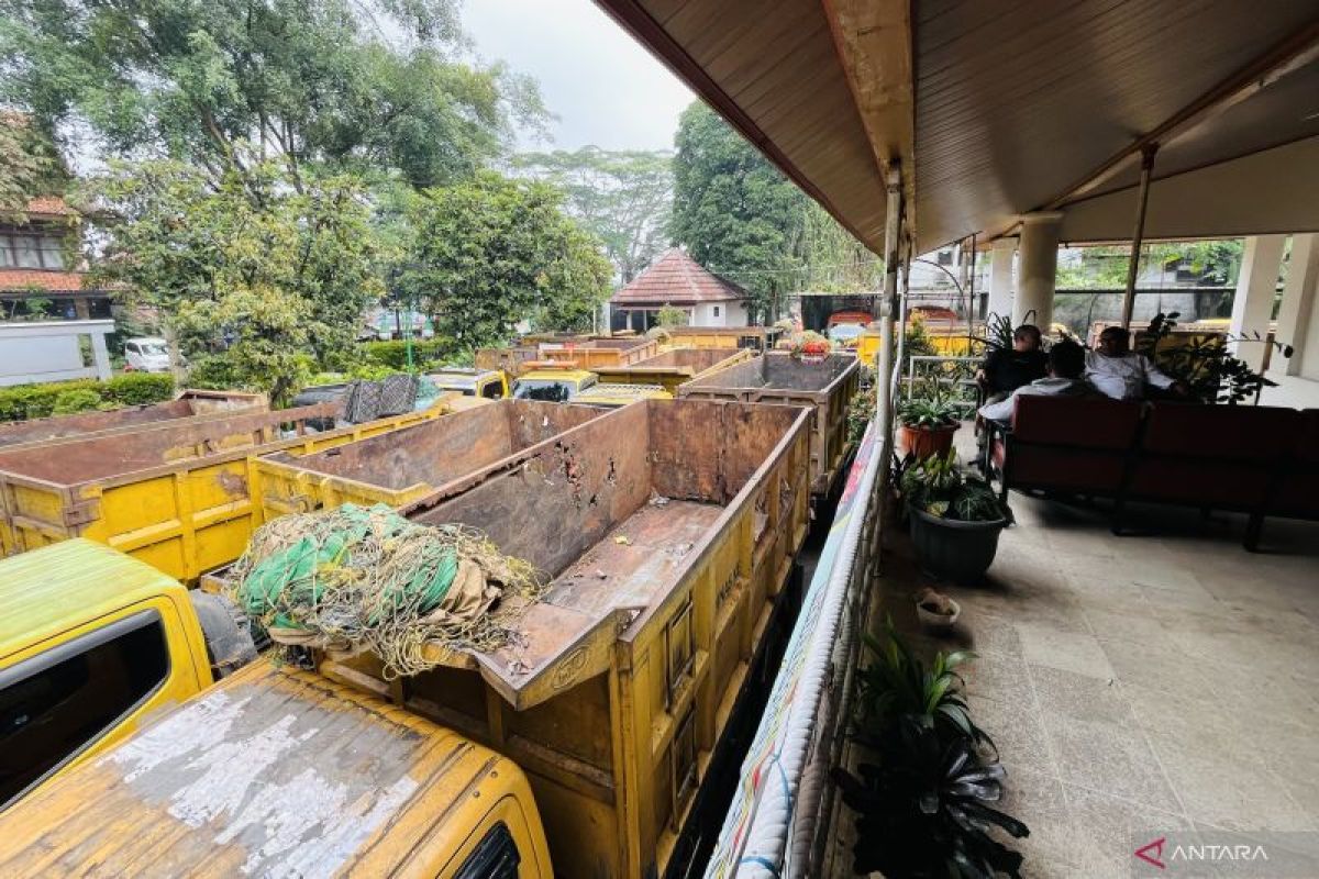 DLH Kota Bogor cari solusi atasi sopir truk pengangkut sampah mogok