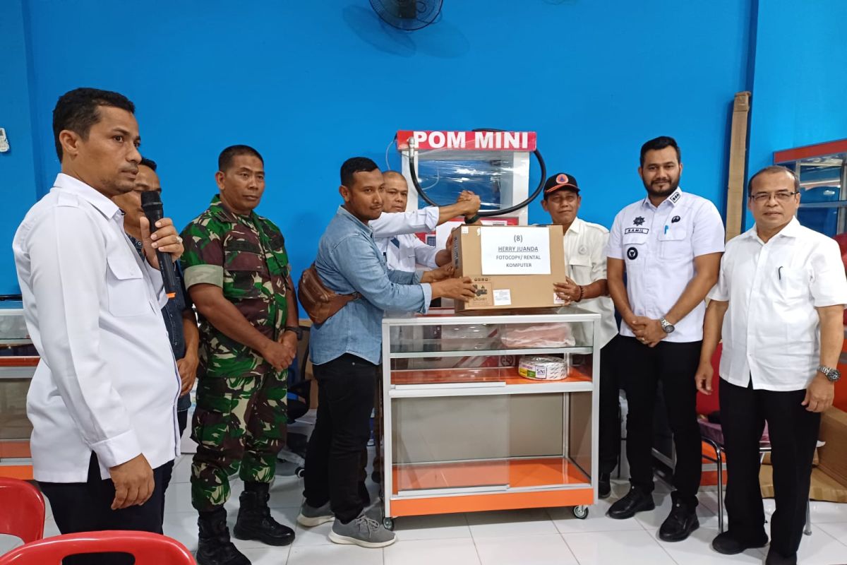 BPBA serahkan bantuan pemulihan ekonomi korban kebakaran di Aceh Besar