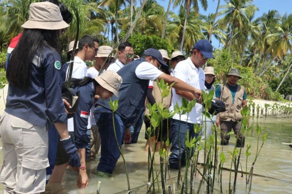 Askrindo bantu berdayakan masyarakat dan lingkungan di Raja Ampat, Papua Barat Daya