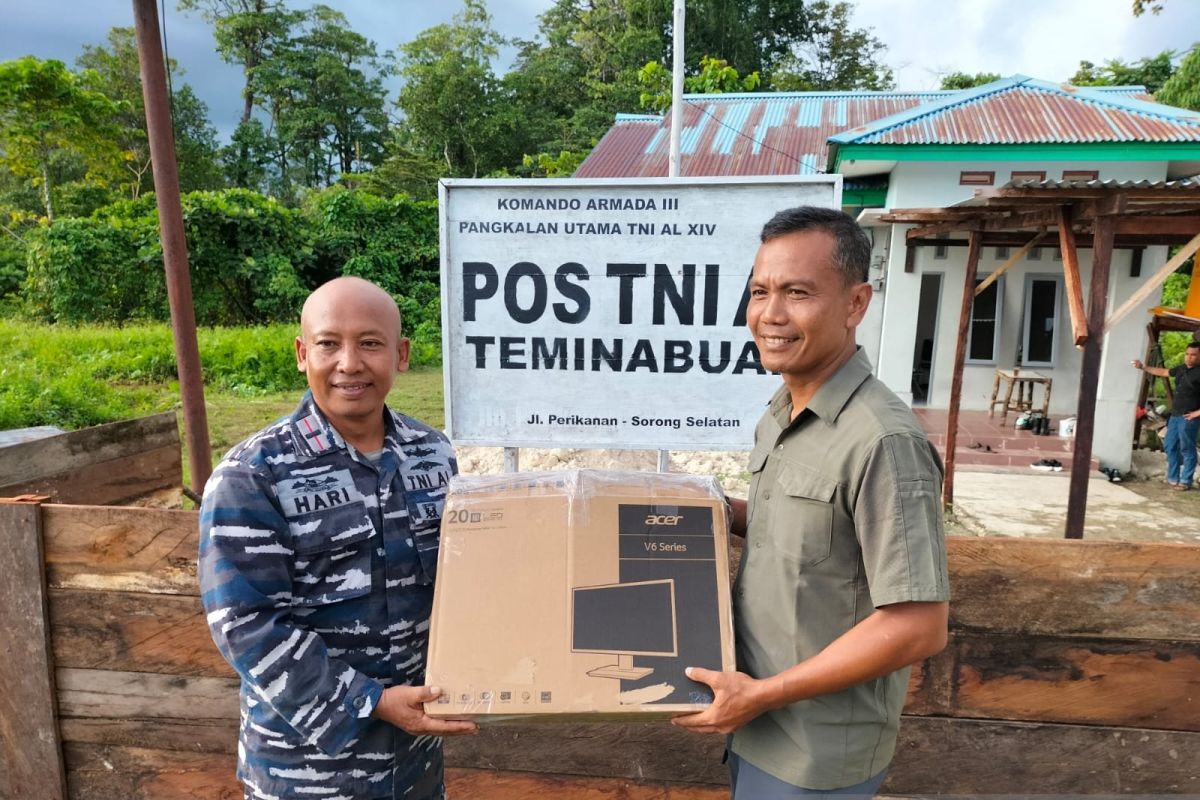 Lantamal Sorong bantu sarpras Pos TNI AL di Sorsel