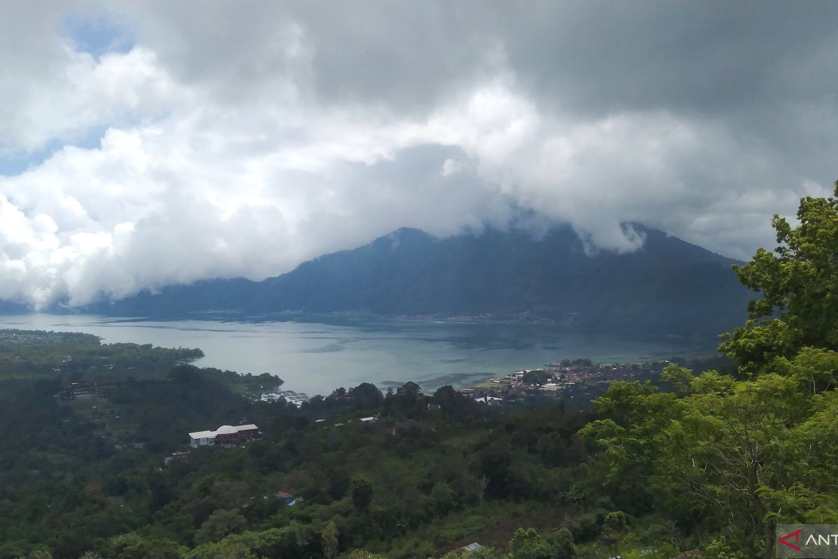 Kementerian LHK berupaya kendalikan pencemaran air di Danau Batur Bali