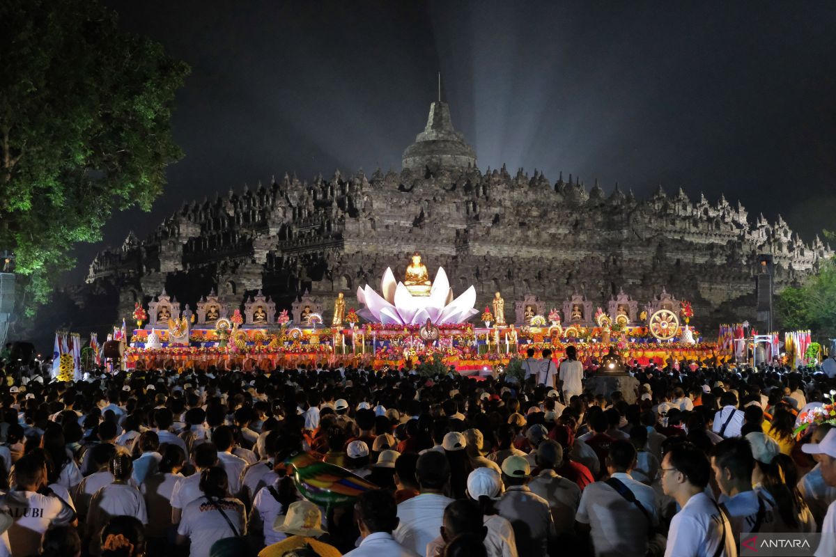 Kunjungan wisatawan ke Candi Borobudur, Jateng, naik 63 persen