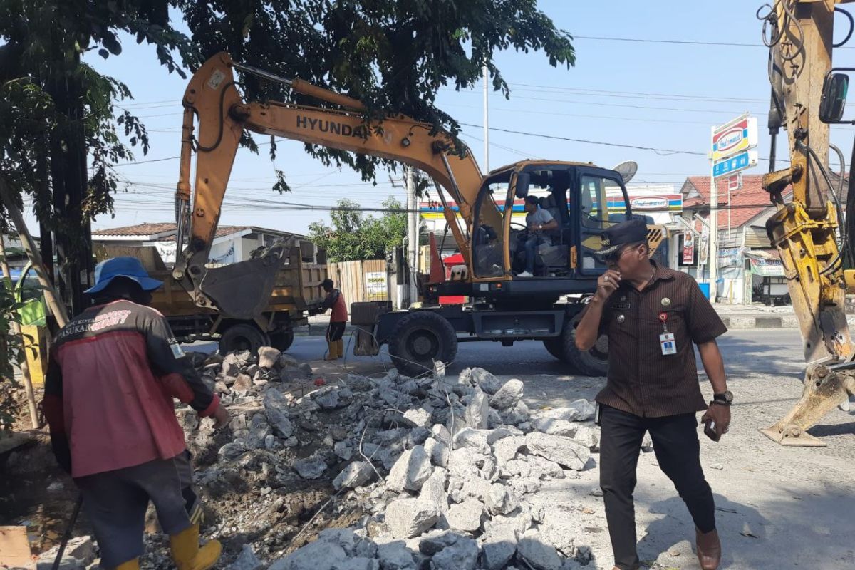 Wali Kota Semarang minta penyambung jalan masuk dibongkar cegah banjir