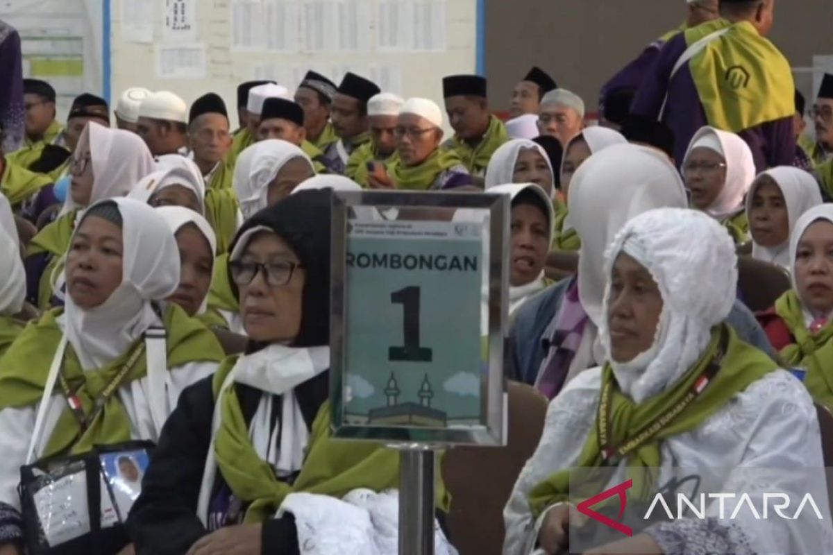 Embarkasi Surabaya mulai berangkatkan calon haji gelombang II hari ini