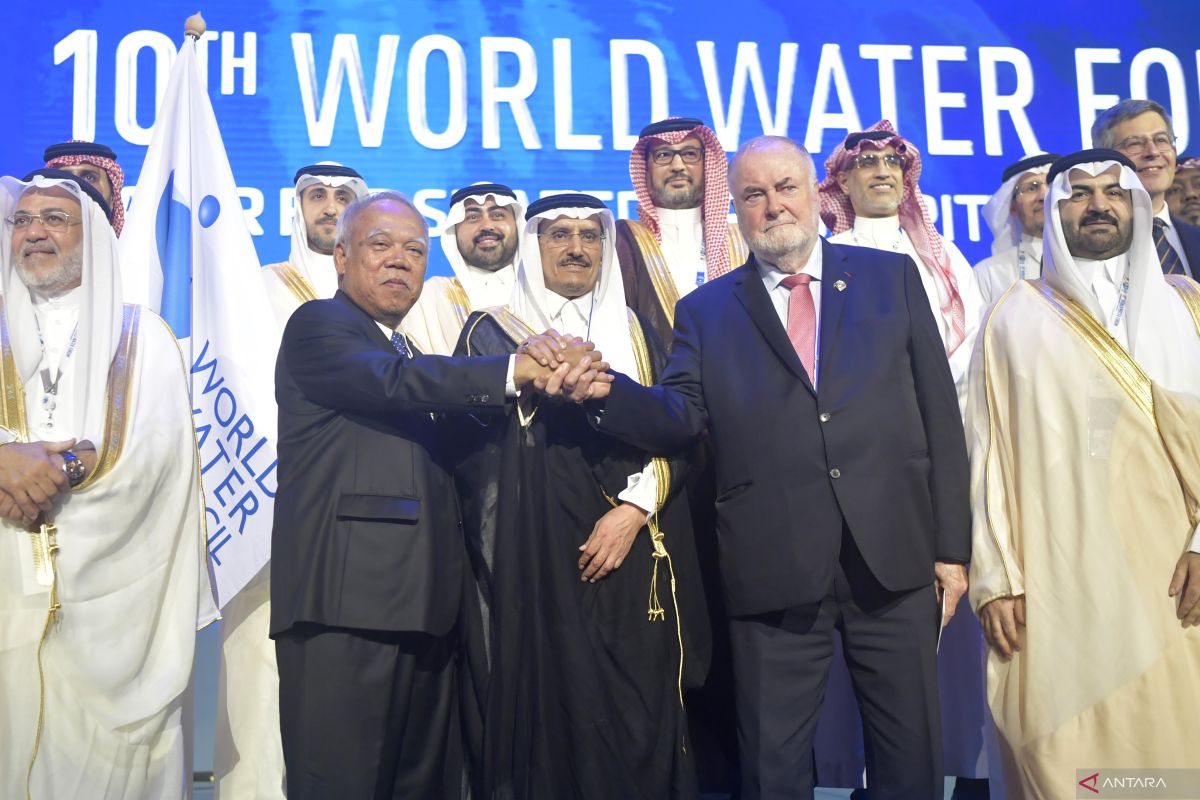 Round Up - WWF agrees on river basin management, draws up priorities