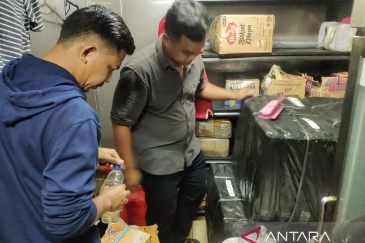 Polresta Ambon sita ratusan liter miras  tanpa izin