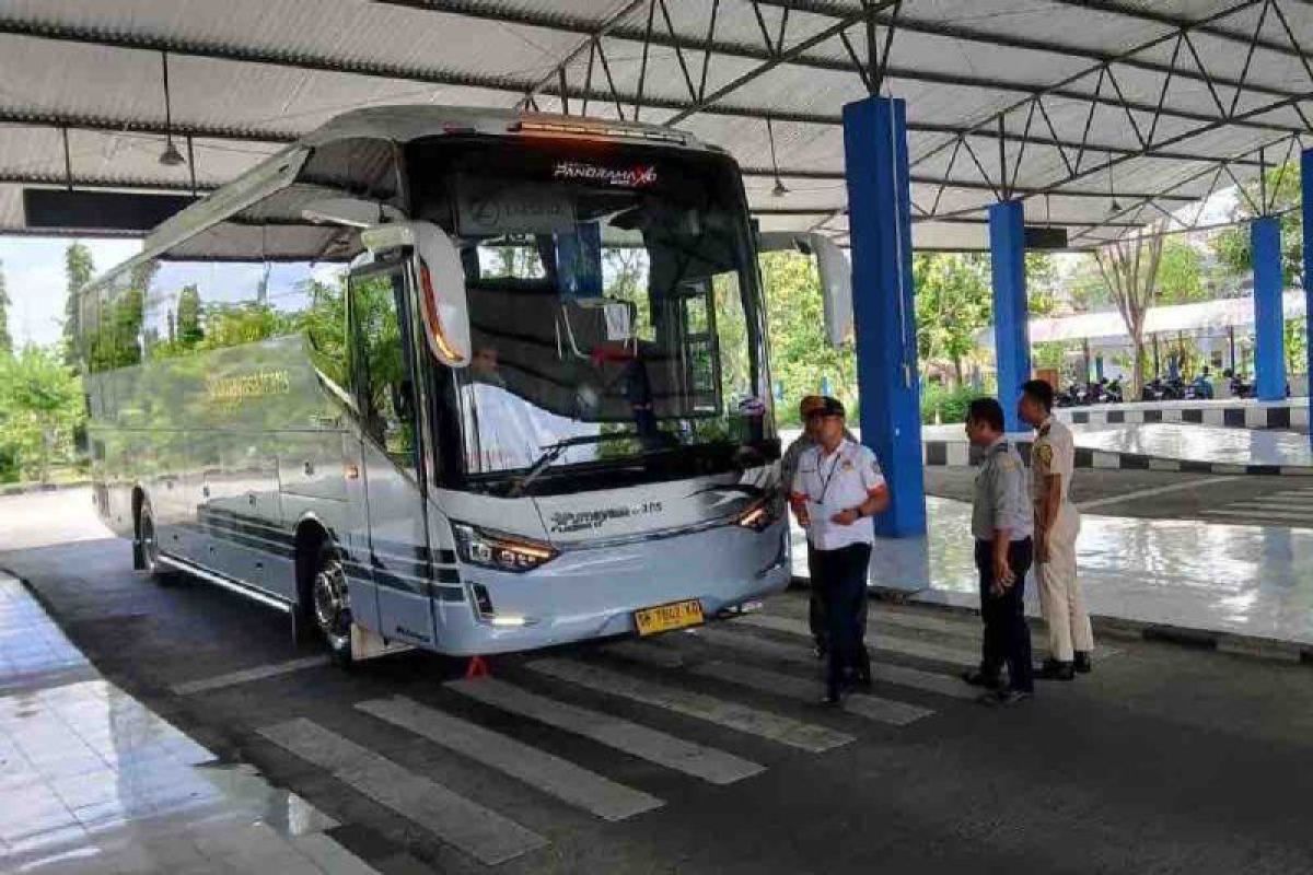 Bus pariwisata yang beroperasi harus laik jalan-berizin