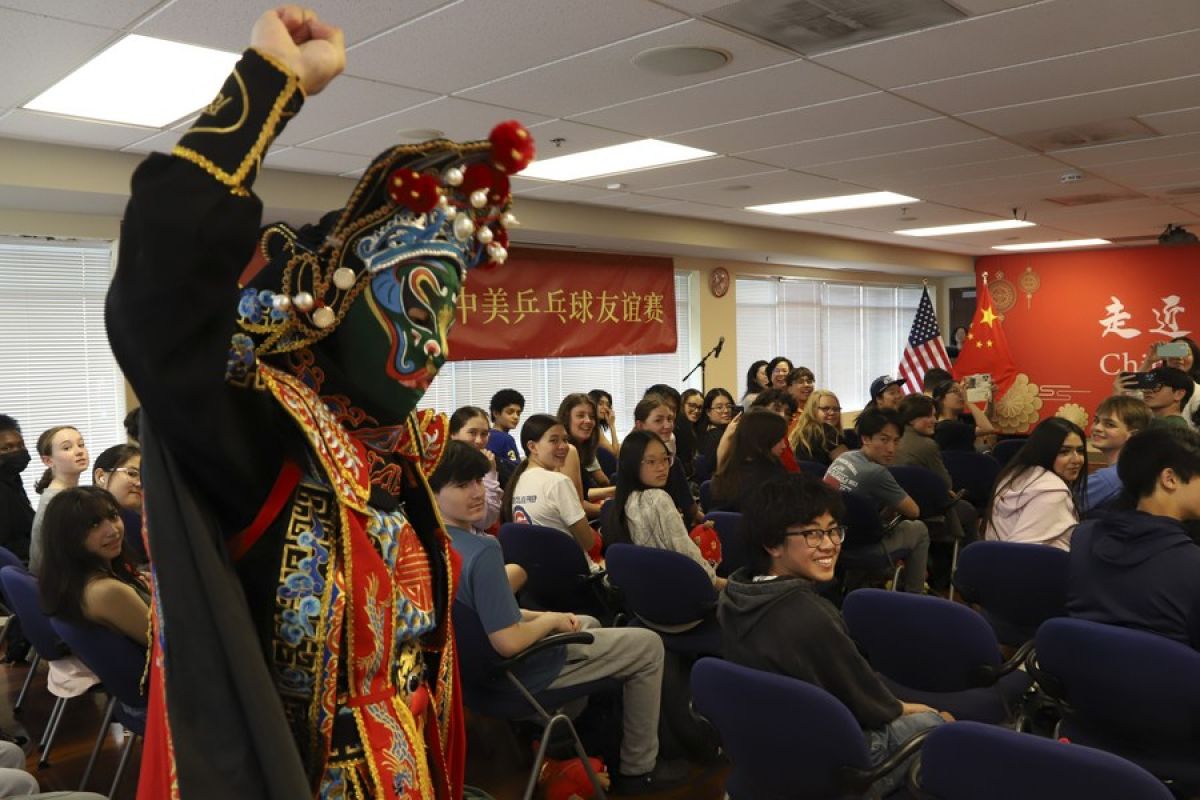 Melongok kelas bahasa Mandarin yang luar biasa untuk pelajar Amerika