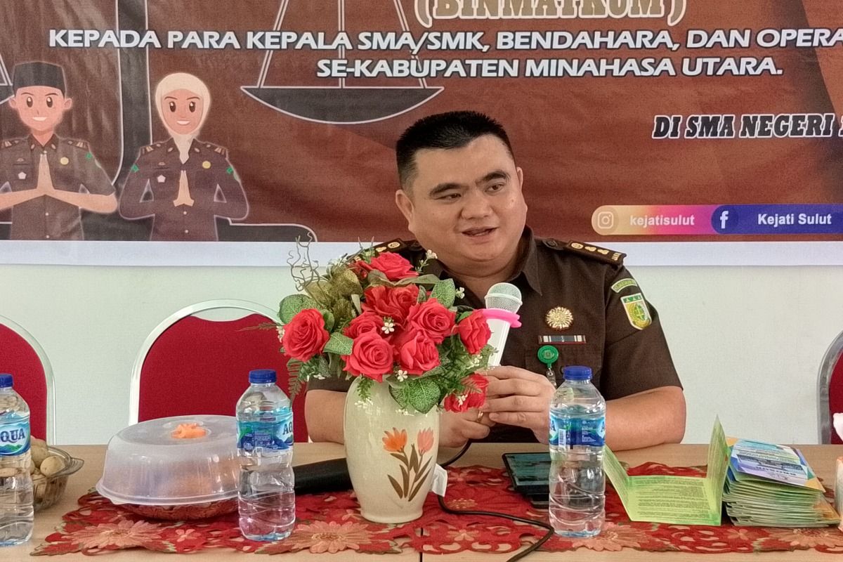 Kejati Sulut gelar penyuluhan hukum bagi kepala SMA di Minahasa Utara