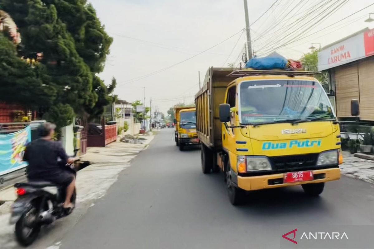 Pj Wali Kota Bogor pastikan truk sampah DLH kembali beroperasi