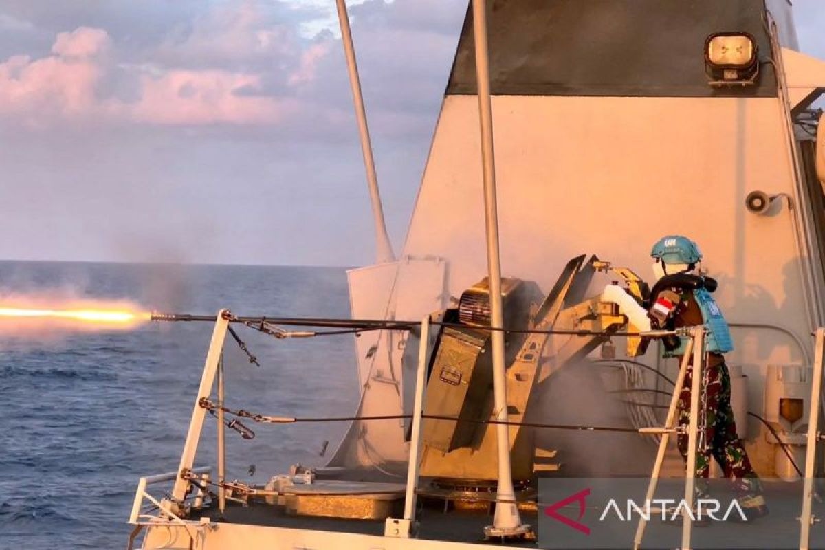KRI Diponegoro uji kesiapan persenjataan kapal di Laut Mediterania