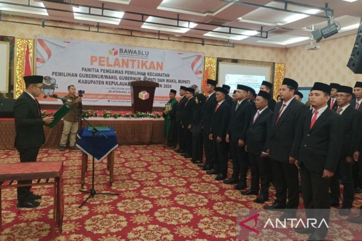 Jelang Pilkada 2024, 27 anggota Panwascam existing di Meranti dilantik