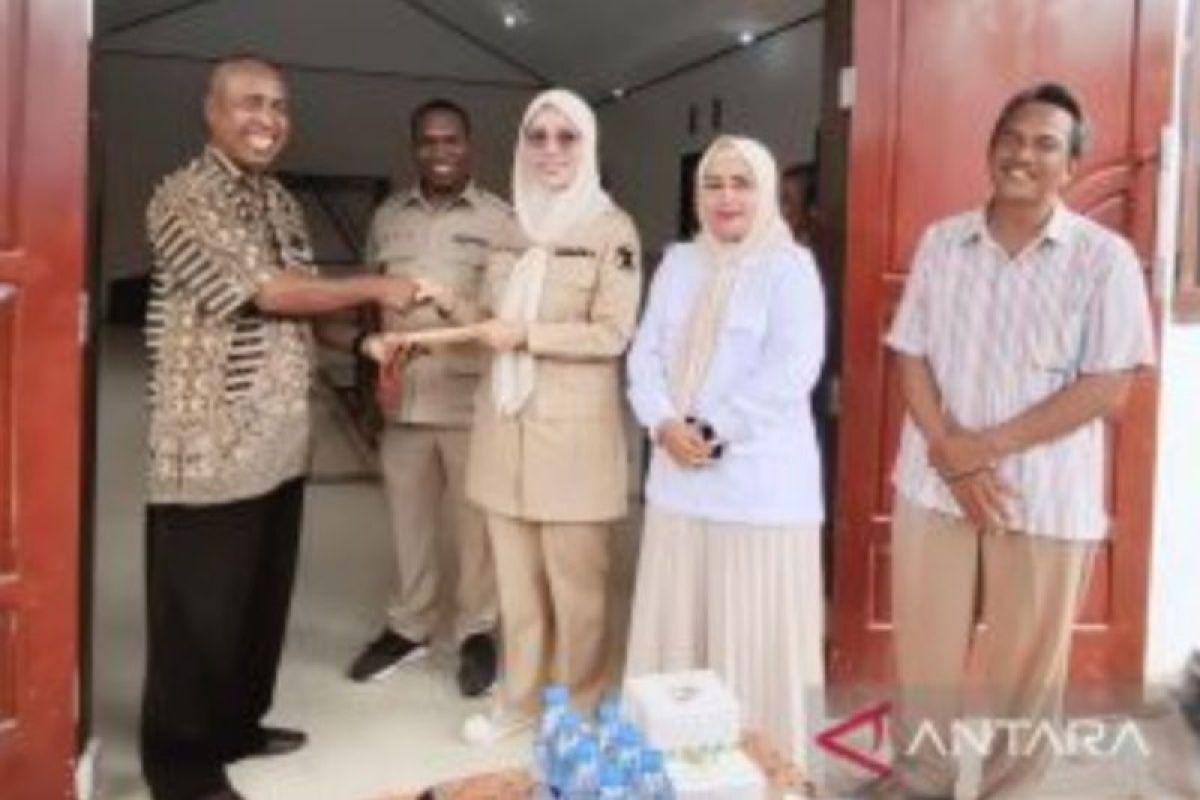 Prabowo salurkan bantuan untuk rumah ibadah dan ponpes di PBD