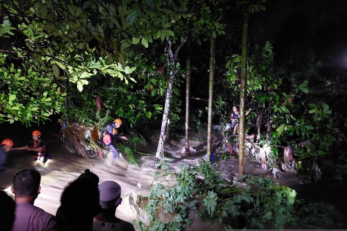 BNPB: Tiga korban banjir yang hilang di Tanggamus ditemukan selamat
