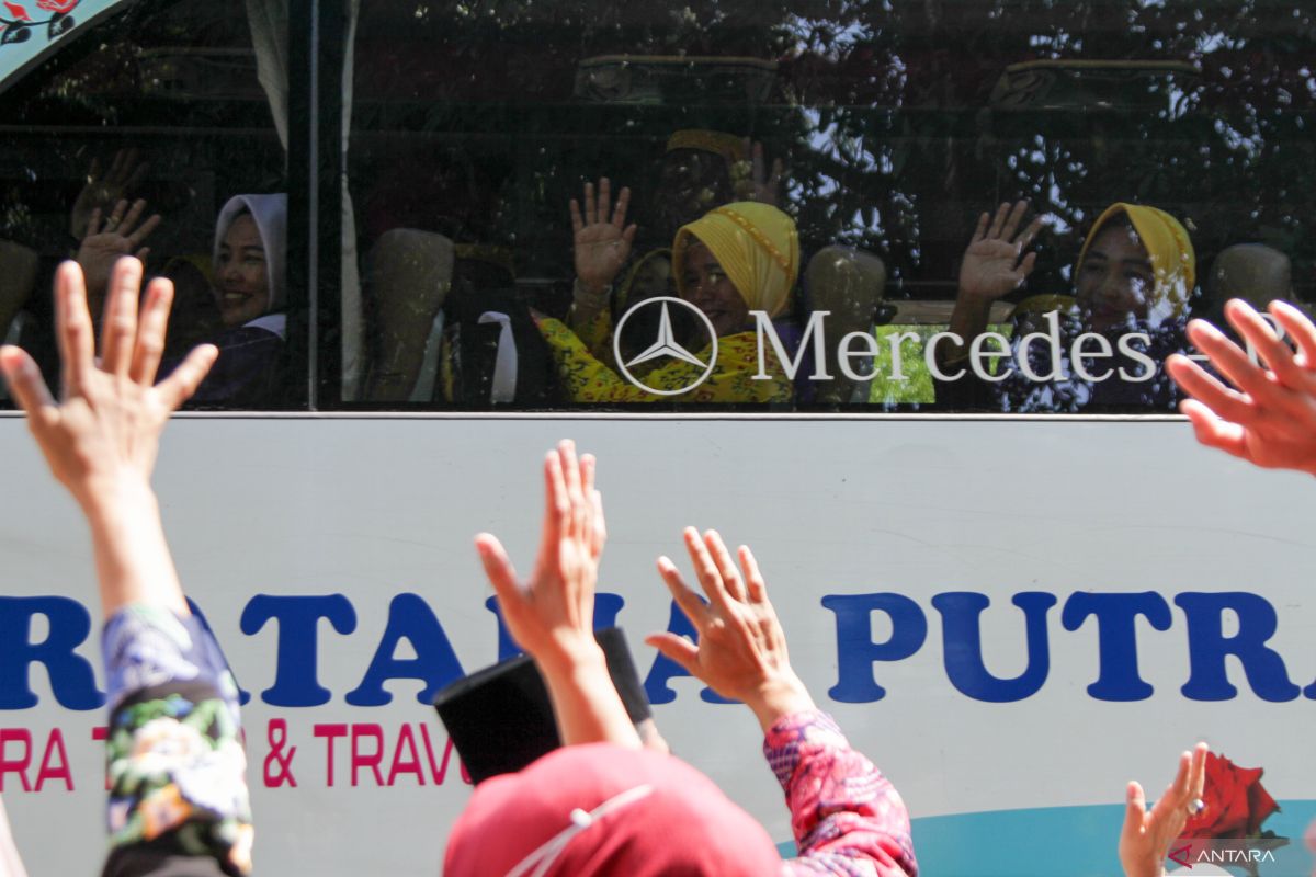 5.858 calon haji Indonesia berangkat ke Jeddah
