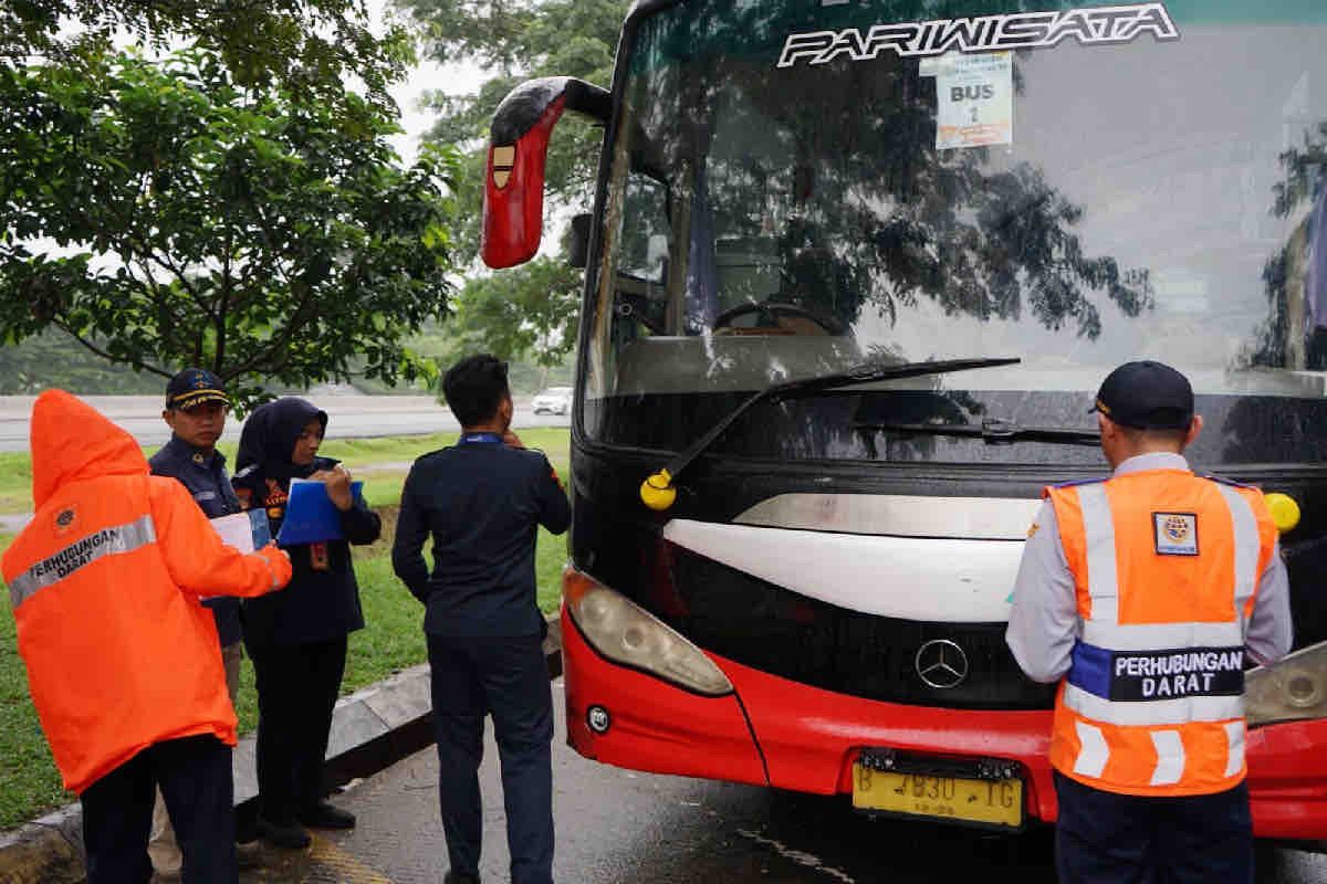 Kemenhub periksa 984 bus pariwisata selama libur panjang Waisak