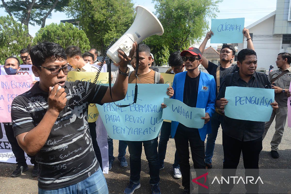 FOTO - Jurnalis Aceh bersatu tolak RUU Penyiaran