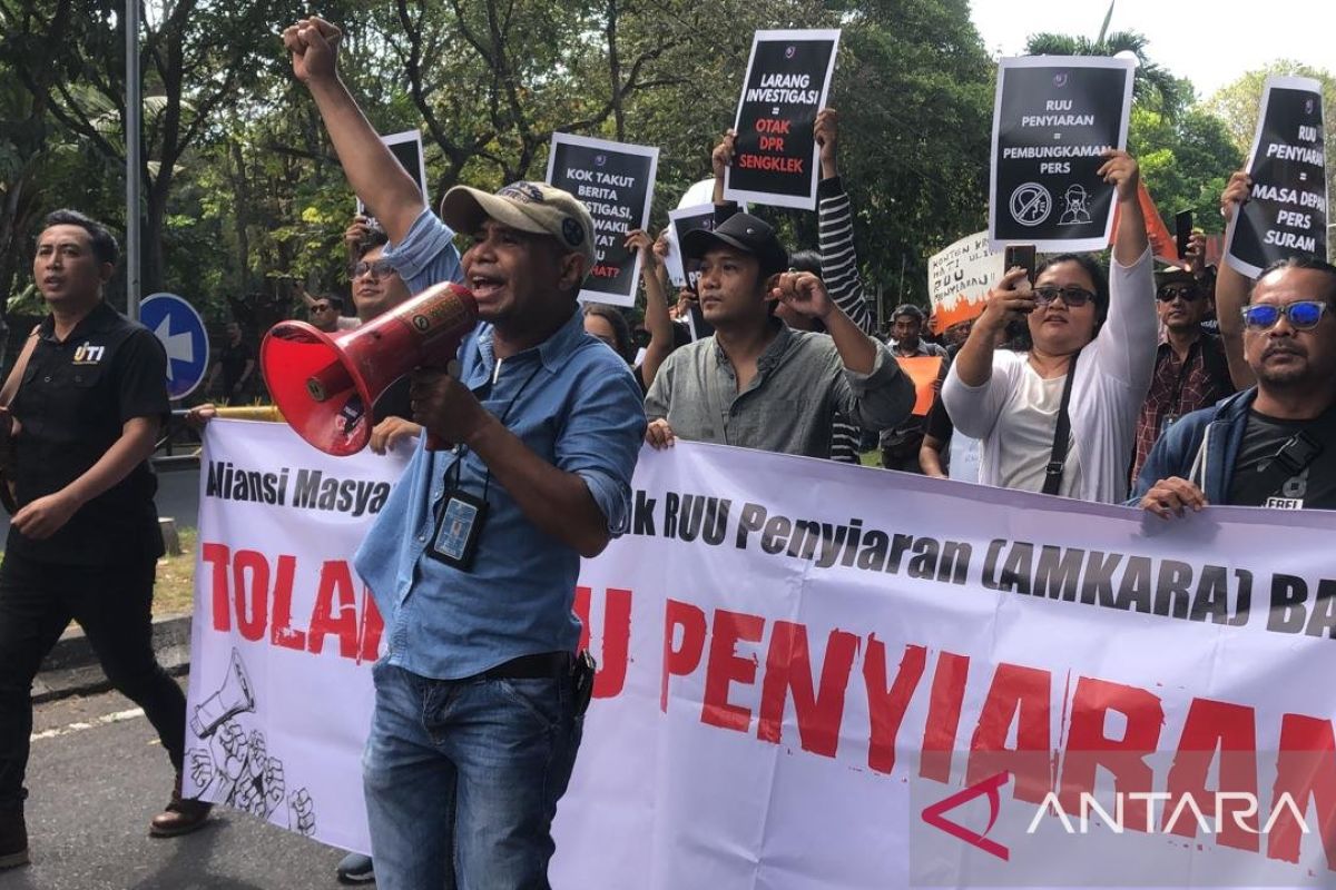 Jurnalis Bali nilai RUU Penyiaran ancam kerja jurnalistik