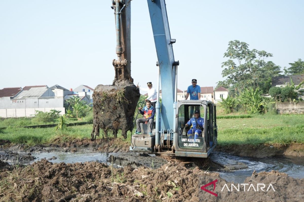 Cegah banjir, Pemkot Jaktim bangun waduk baru di Bambu Apus 