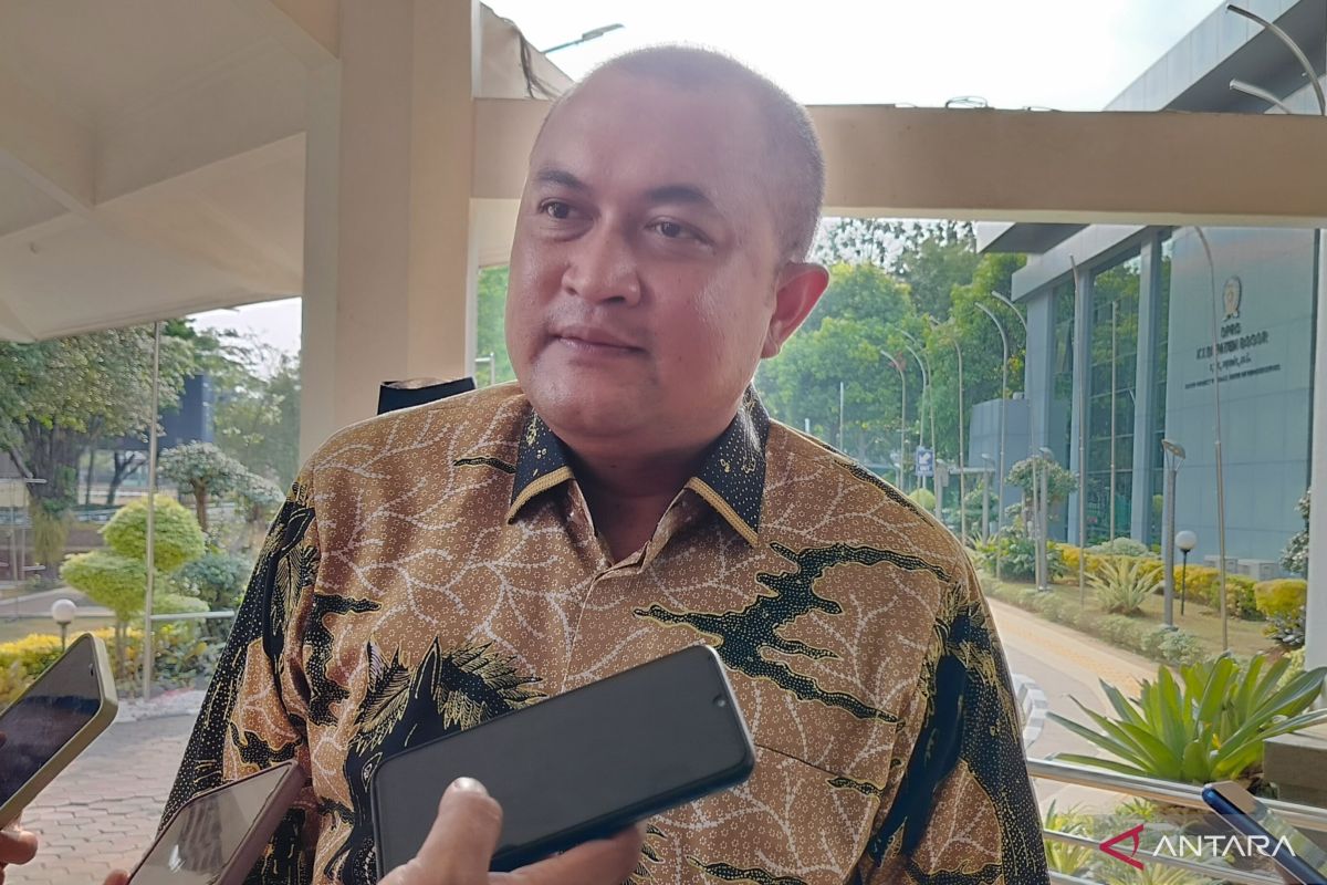 Ketua DPRD Bogor ingatkan warga jangan sembarangan bakar sampah