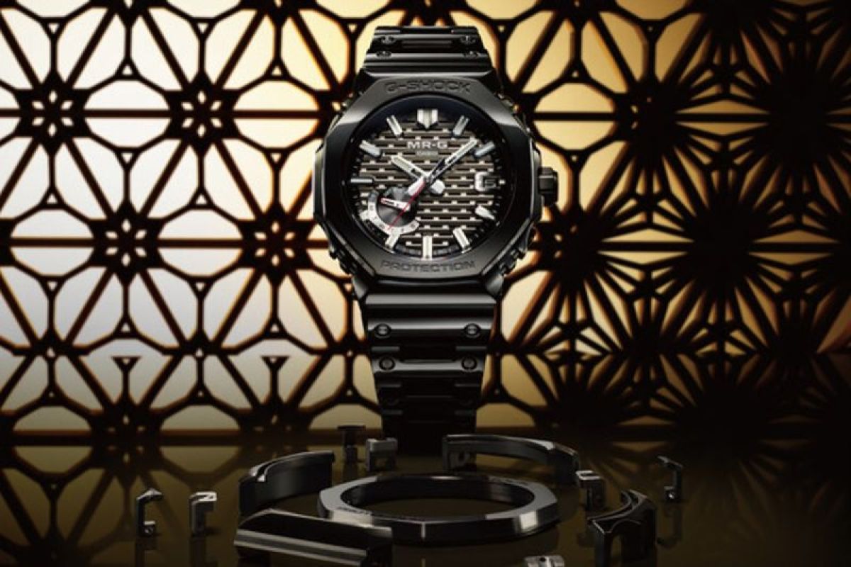Casio to Release MR-G with Dimensional Latticework Dial Inspired by Functional Beauty of Kigumi Woodwork
