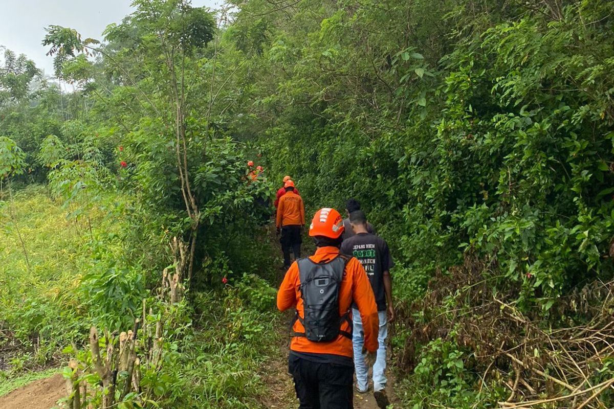 Tim SAR cari warga yang hilang empat hari di  Sikka