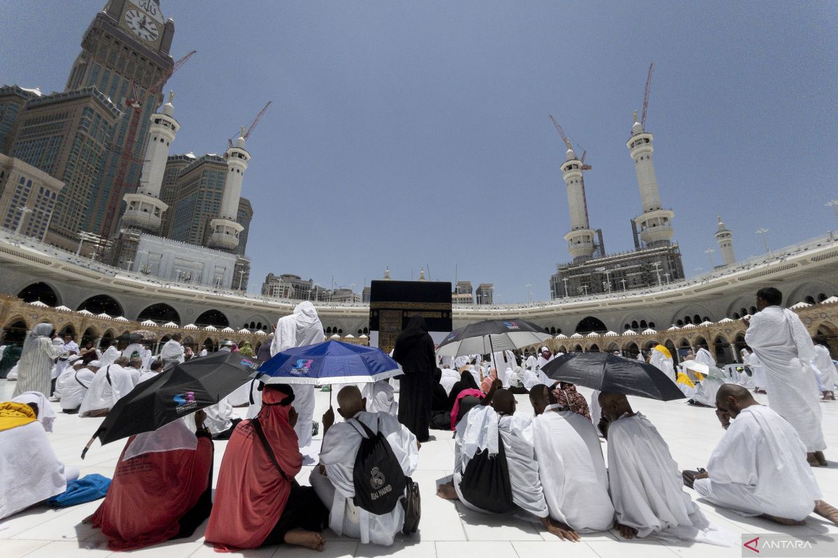 Jamaah sebaiknya laksanakan umrah wajib pada pagi atau malam hari