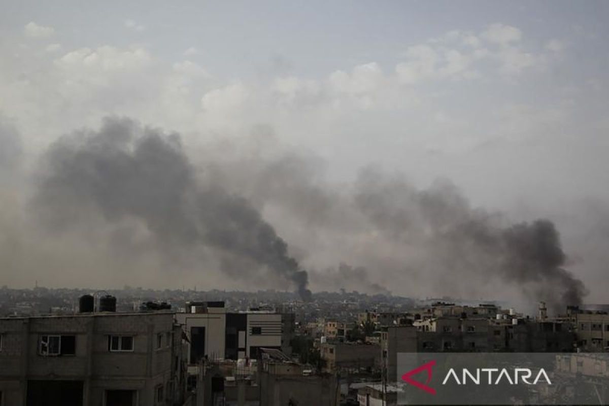 Tim medis Gaza evakuasi rumah sakit setelah peringatan Israel