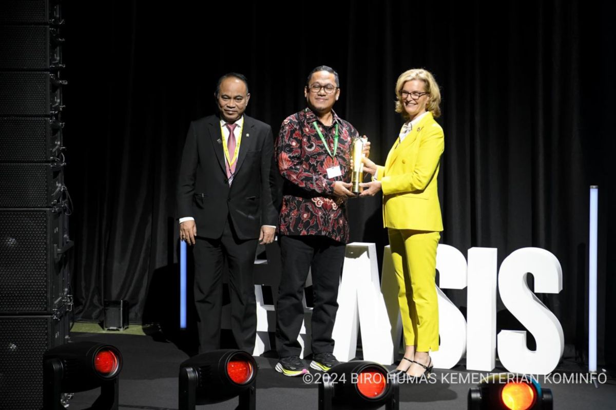 Menkominfo  apresiasi kemenangan JaWara Internet Sehat di WSIS Prizes