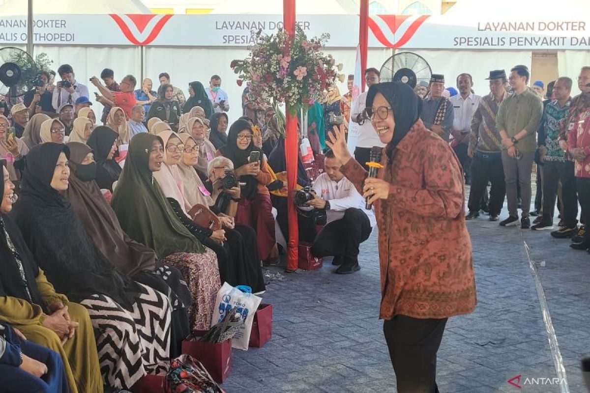 Staying happy can help seniors maintain health: Minister Rismaharini