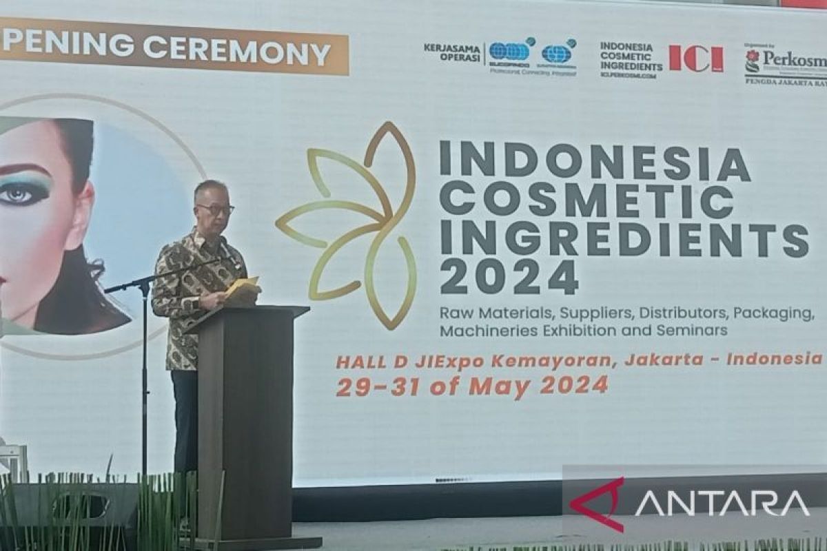 Menperin ajak industri kosmetik untuk manfaatkan potensi bahan natural