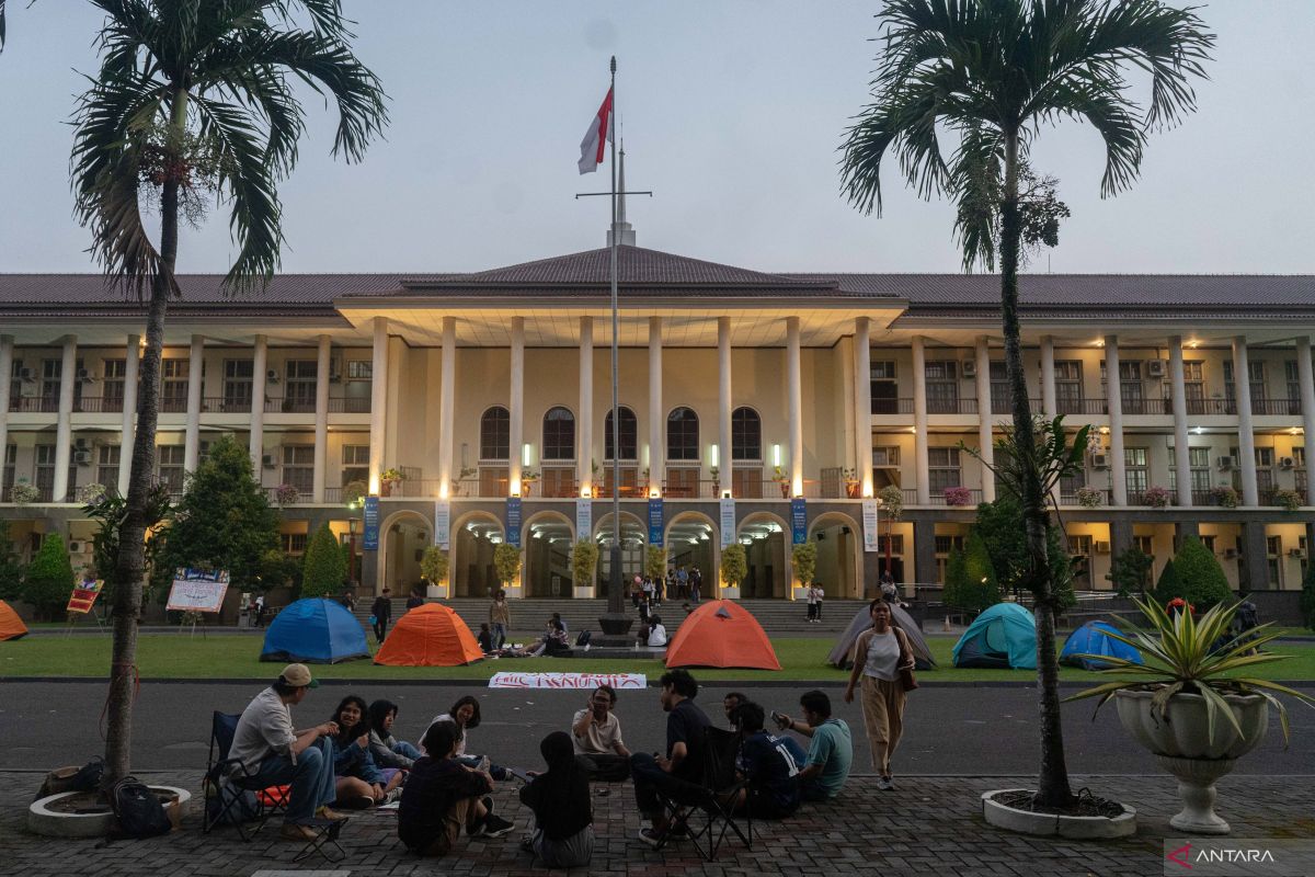 Wamendiktisaintek sebut biaya UKT di Indonesia dalam kondisi tidak ideal