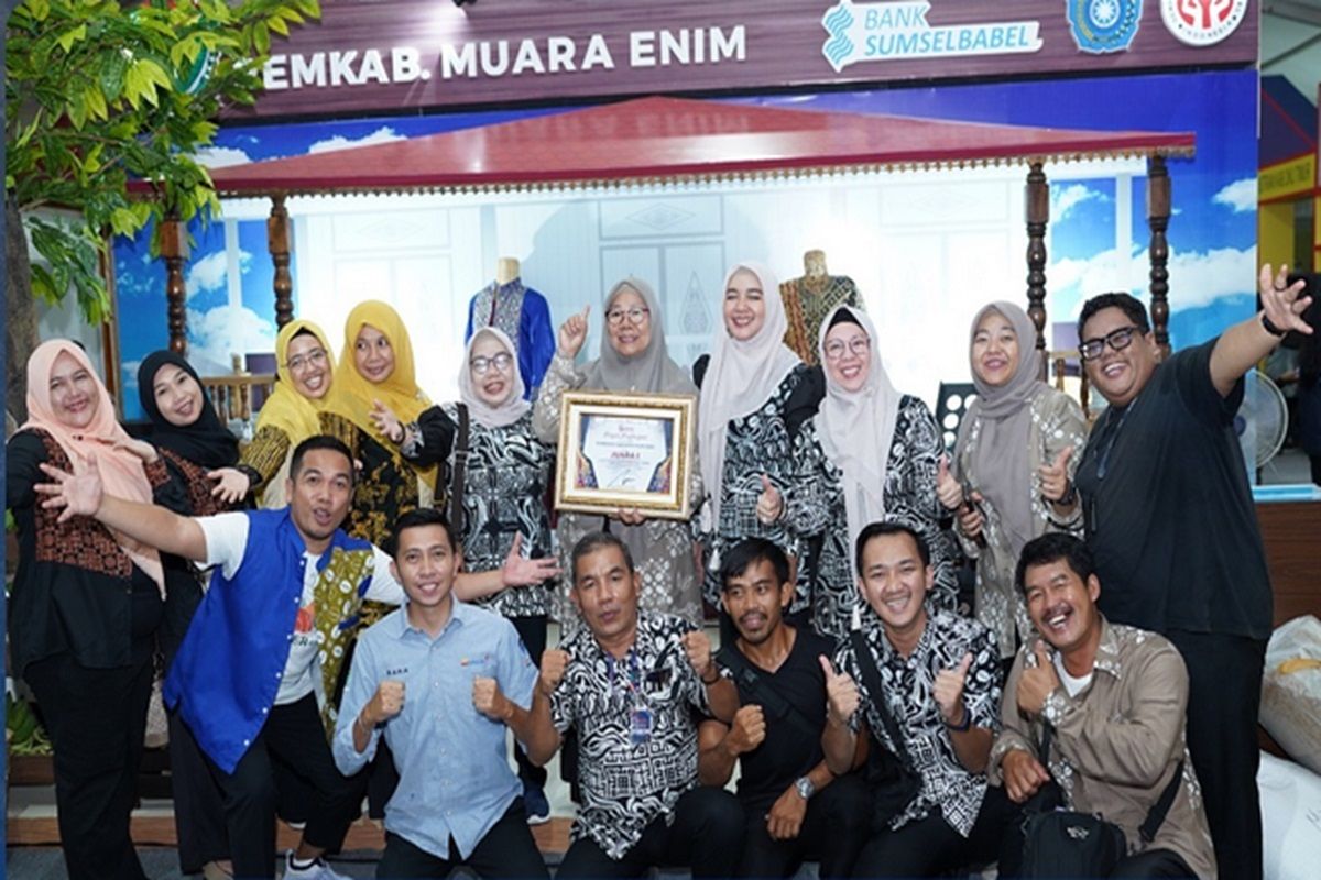 Stand Kabupaten Muara Enim meraih juara di Sriwijaya Expo 2024