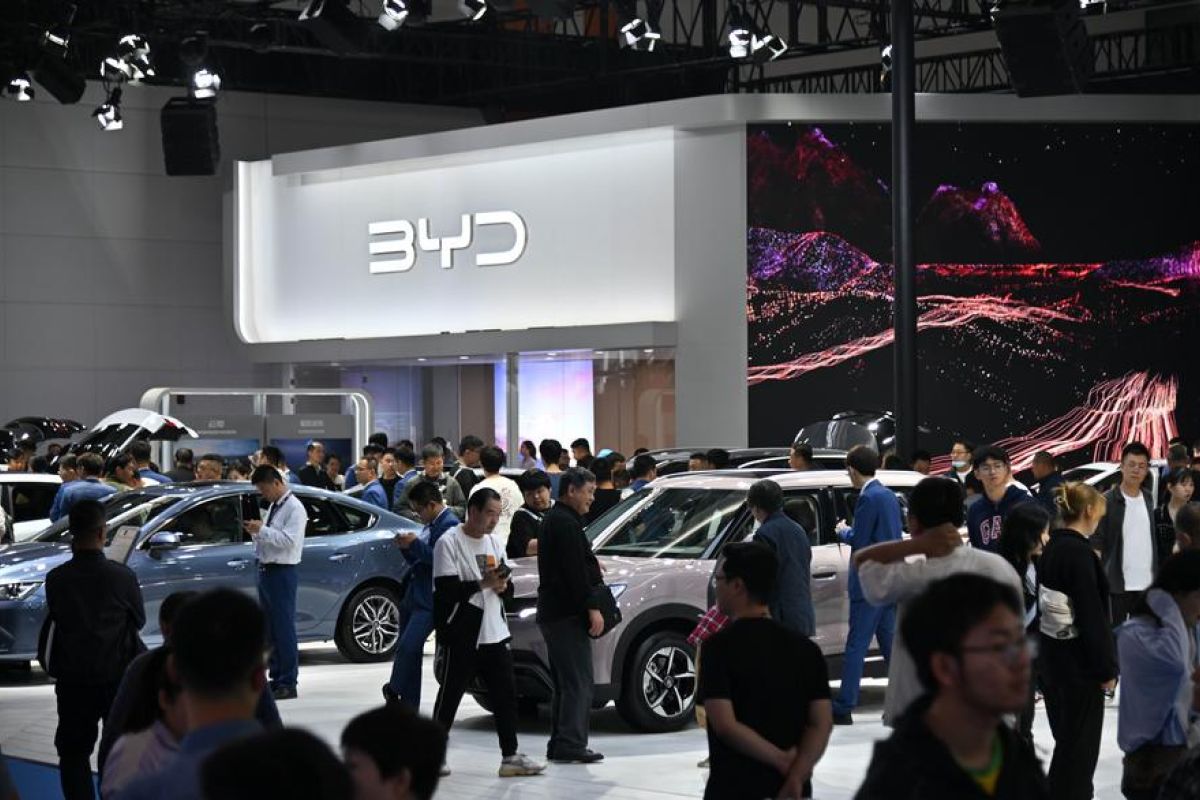 BYD rilis teknologi DM hybrid generasi ke-5