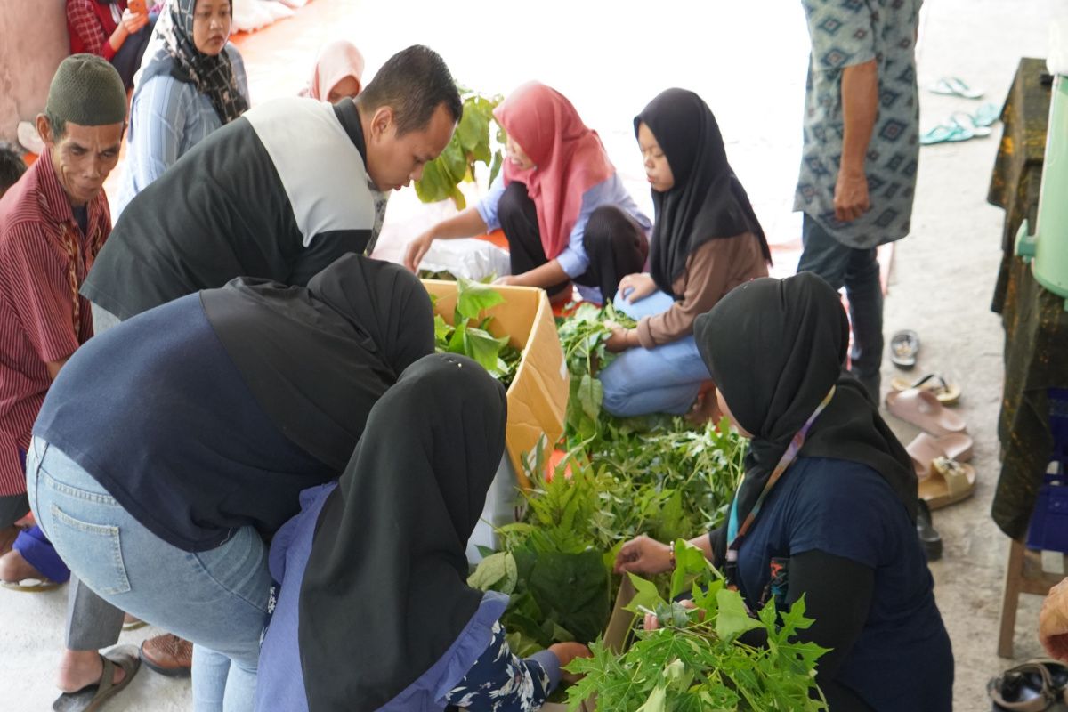 Srikandi PLN berdayakan perempuan dan difabel lewat pelatihan ecoprint