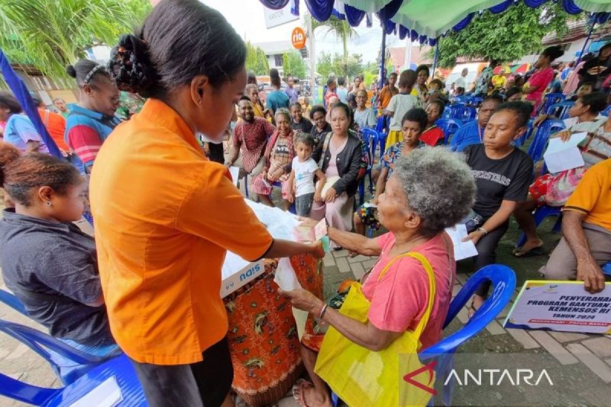 Kemensos terapkan penyaluran bansos berbasis kearifan lokal di Manokwari