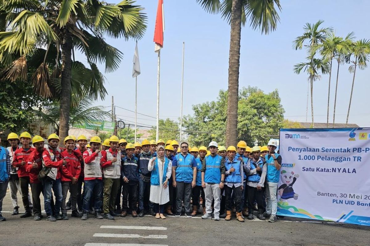 Gas pol kecepatan layanan, PLN Banten nyalakan serentak seribu pelanggan